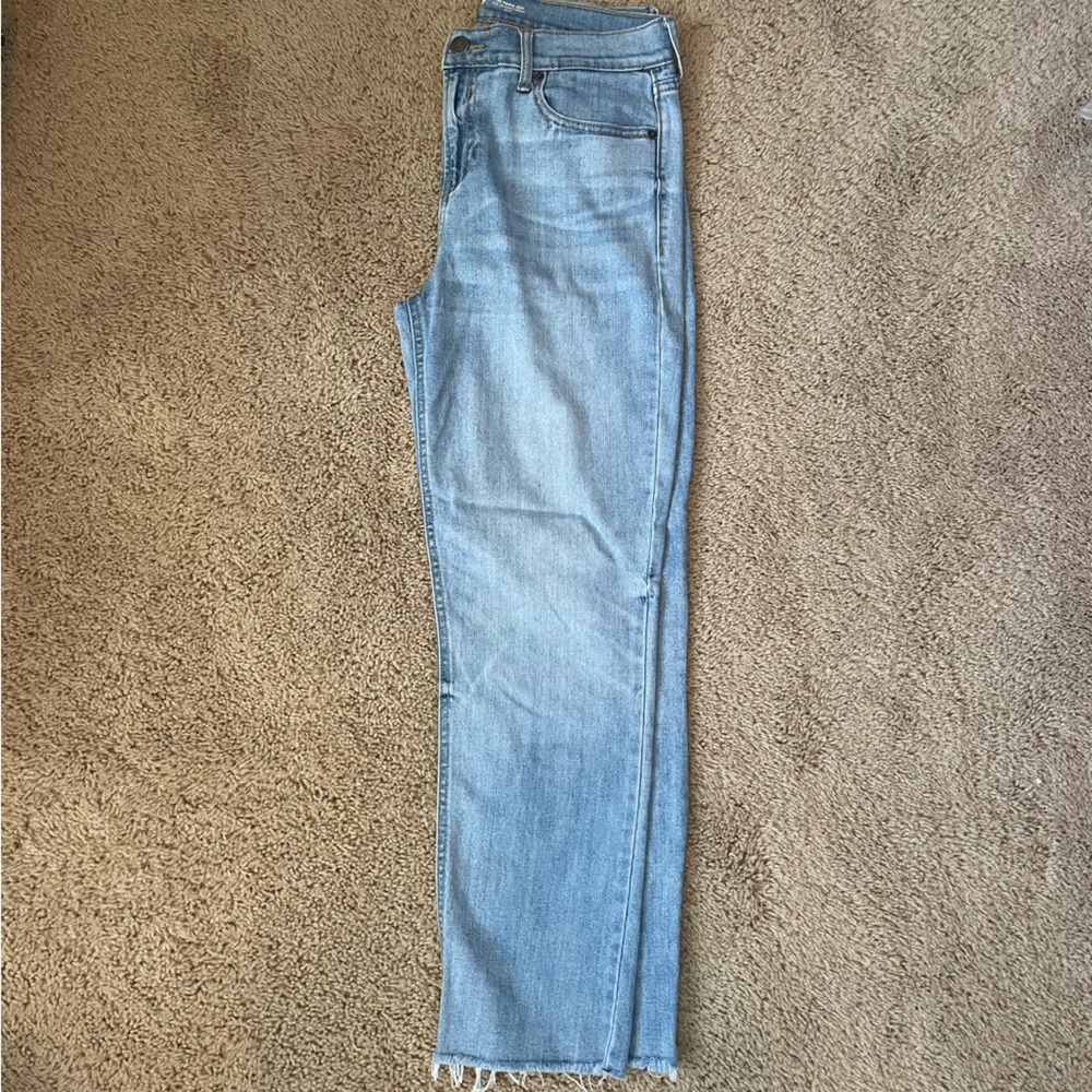 straight leg light wash jeans